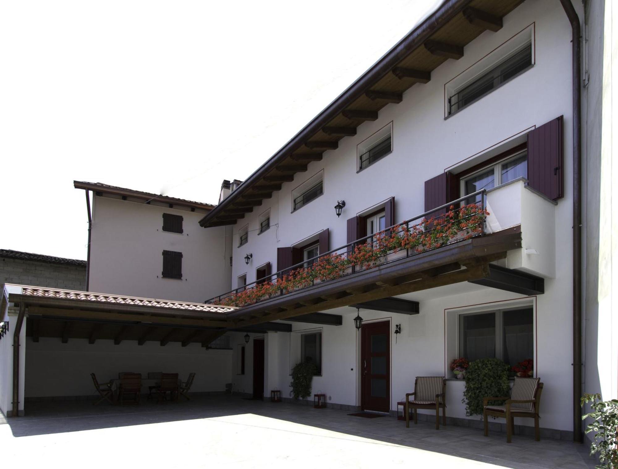 B&B Marina Сан-Даниэле-дель-Фриули Экстерьер фото